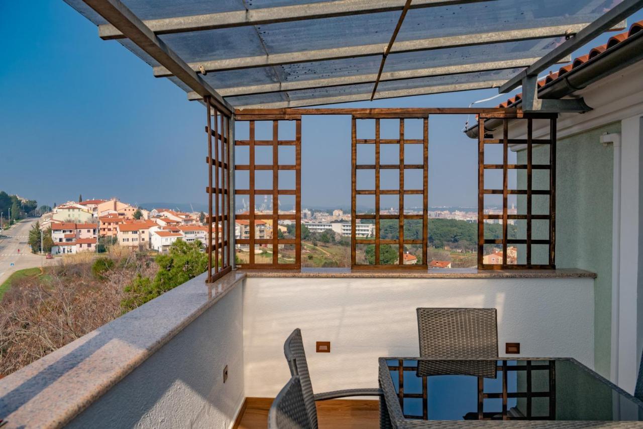 Apartment Rooftop Pula Extérieur photo